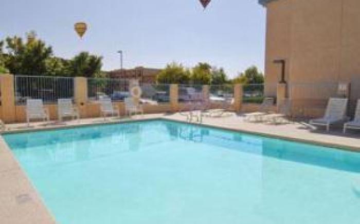 GreenTree Inn Albuquerque North I-25
