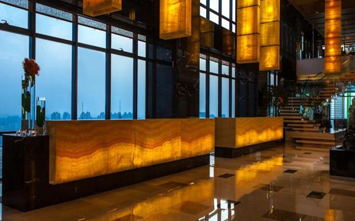 Renaissance Shanghai Zhongshan Park Hotel