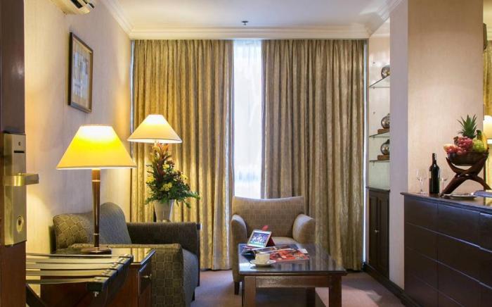 Herald Suites Solana Hotel