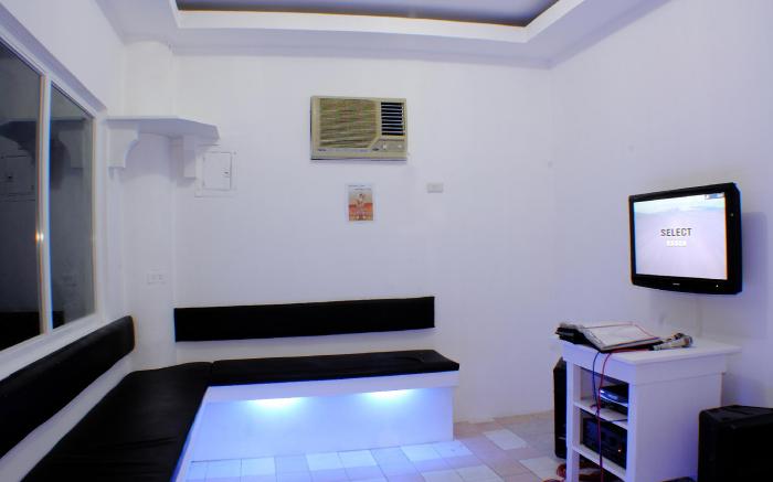 San Remigio Beach Club Hotel