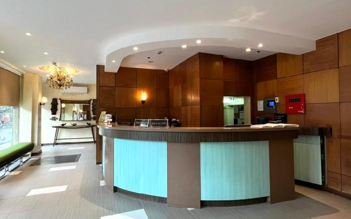 Pearl Lane Hotel