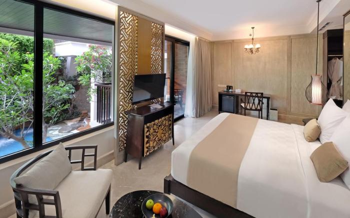 Jambuluwuk Oceano Seminyak Hotel