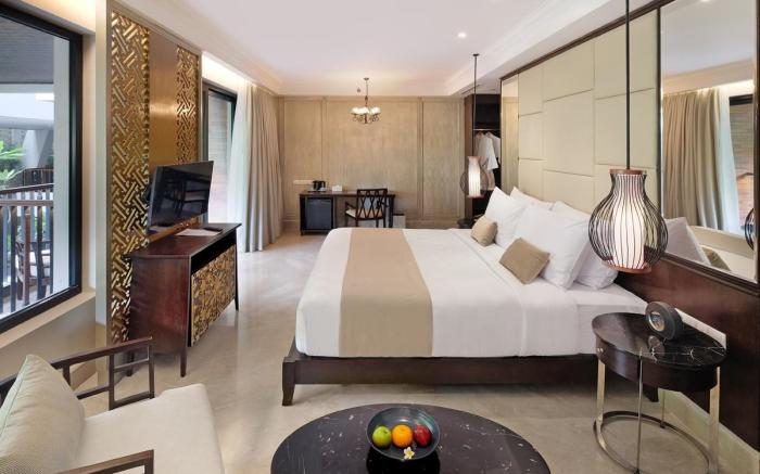 Jambuluwuk Oceano Seminyak Hotel