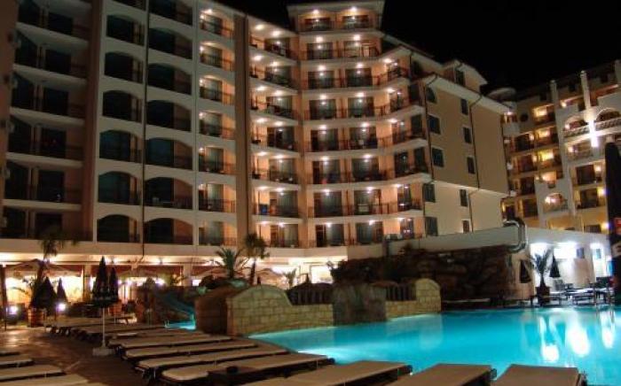 Karolina Hotel