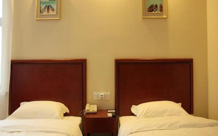 GreenTree Inn Nanjing Dachang Getang Metro Station Express Hotel