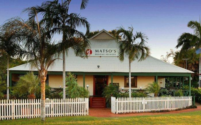 Moonlight Bay Suites