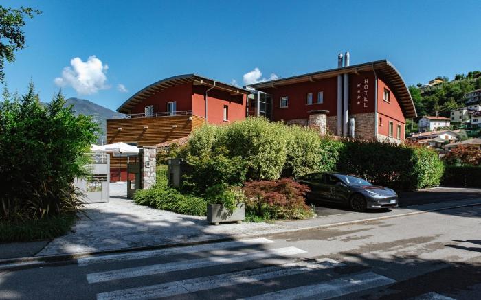 Lake Hotel La Pieve di Pisogne