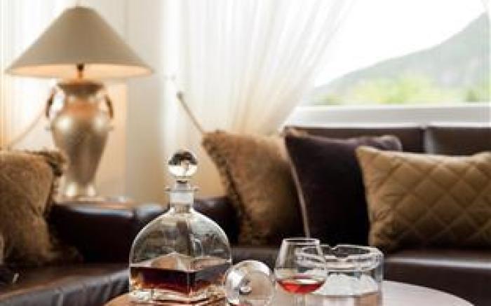 Chloe Luxury Hotel