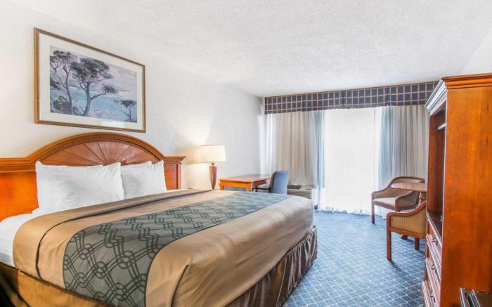 North Miami Beach Gardens Inn & Suites