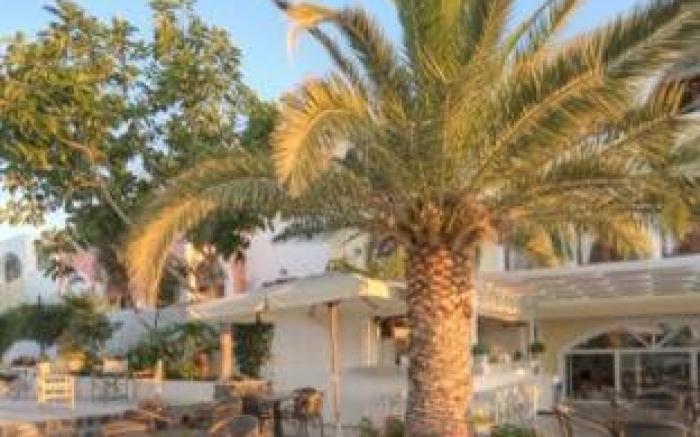Makarios Hotel