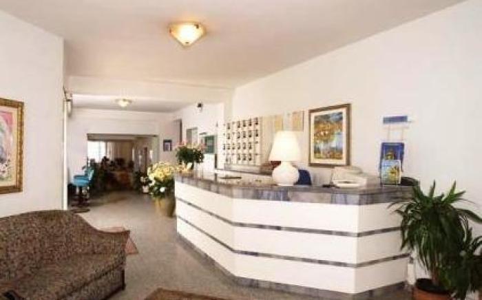 Hotel Mida