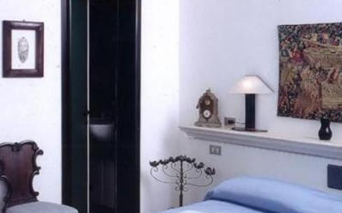 Hyencos Hotel Calos