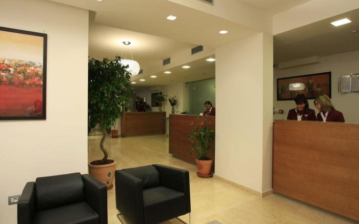 La Costiera Hotel