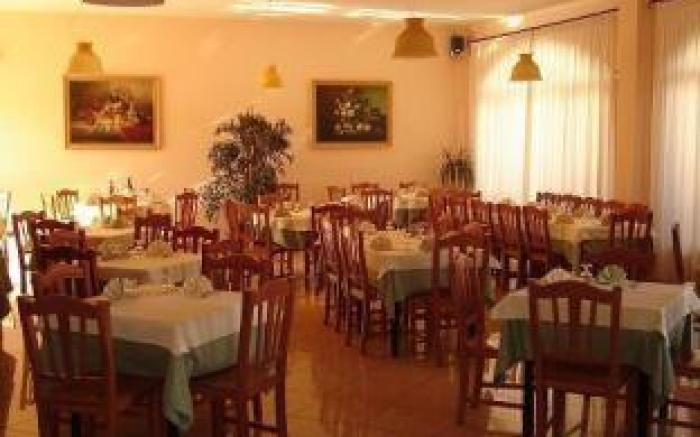 Lo Scacciapensieri Hotel & Restaurant
