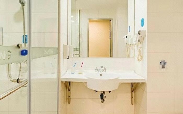 Hanting Hotel Meishan Chibi Middle Road