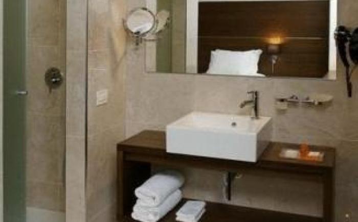 Sweet Hotel