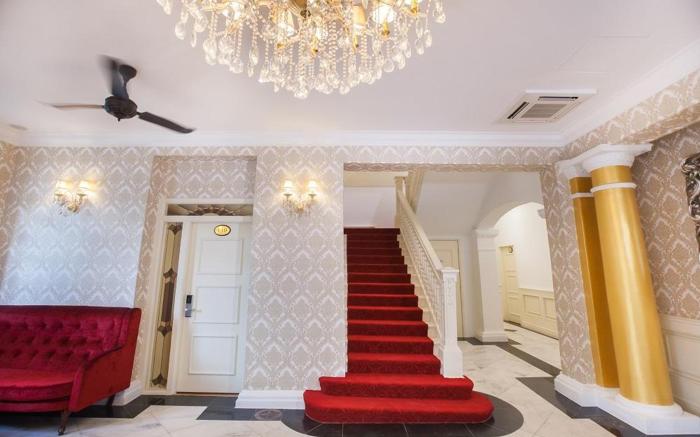 Apple Heritage Hotel