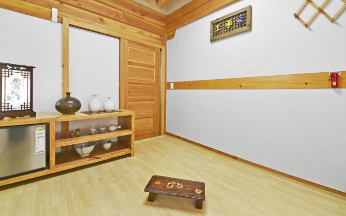 Gyeongju Wadamjung Hanok Pension