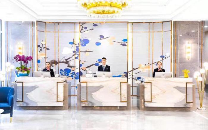 Lily's Hotel