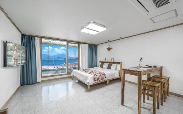 Yeosu Haedenview Pension