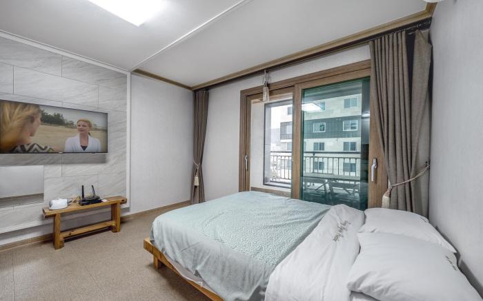 Yeosu Junghyun Pension