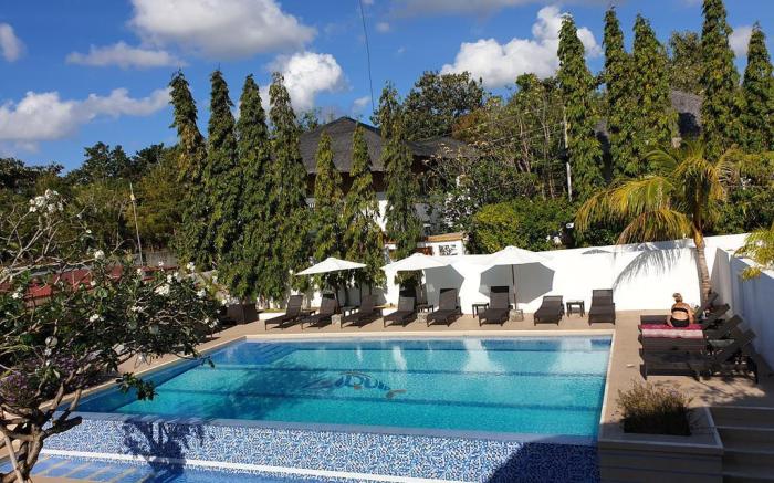Liquid Dive Resort