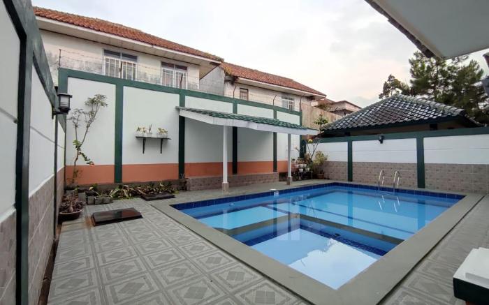 Villa Resort 4 Kamar Kolam Renang Pribadi