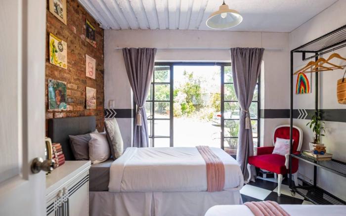Retro-vintage New Yorker Apartment in Centurion