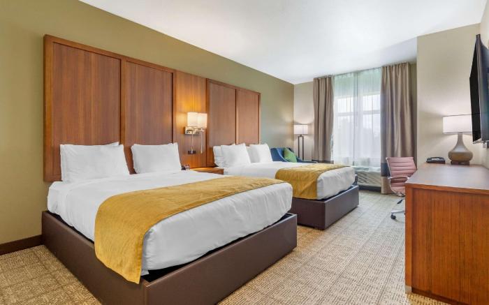 Comfort Inn & Suites Lakewood by JBLM