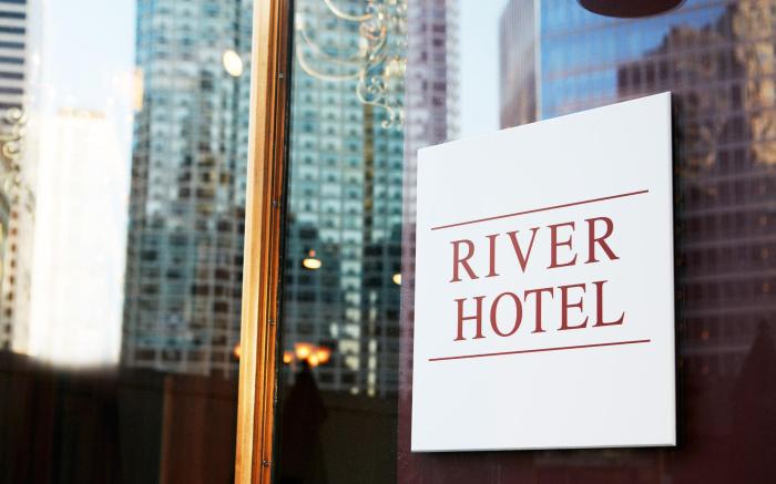River Hotel