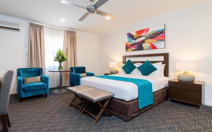 Adelaide Royal Coach