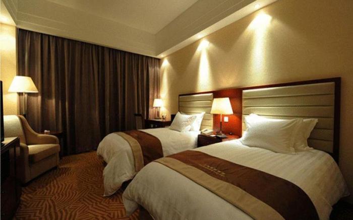 Paradise Jinjiang Hotel