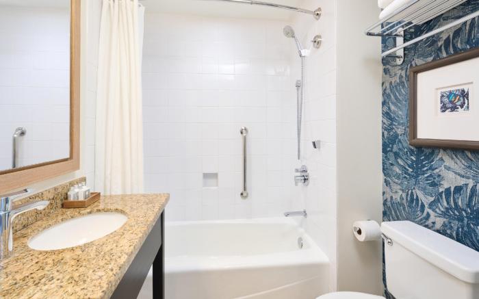 Kaimana Beach Hotel