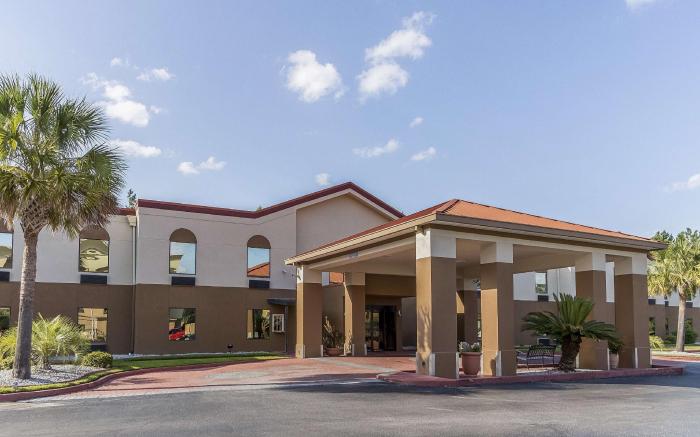 Clarion Pointe Hinesville near Fort Stewart
