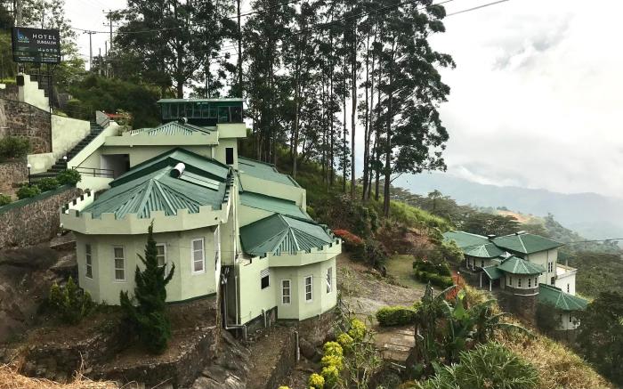 Blackwood hotel and bungalow