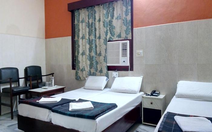 Sarovara Deluxe Rooms