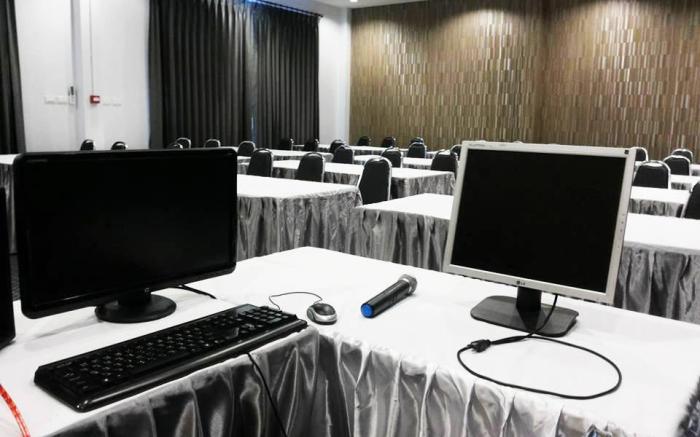 Seree Grand Resort