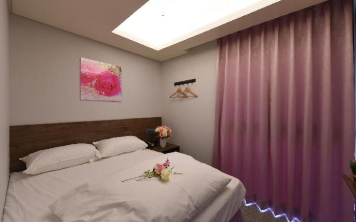 taichung fengchia hotel99