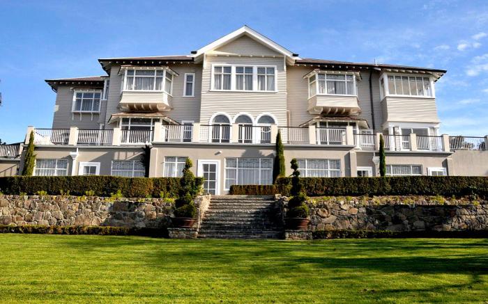 Hackthorne Gardens Luxury Accommodation