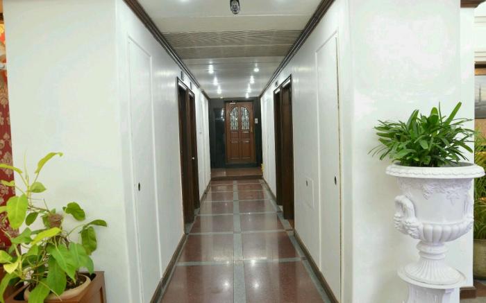 Hotel Mogul Palace