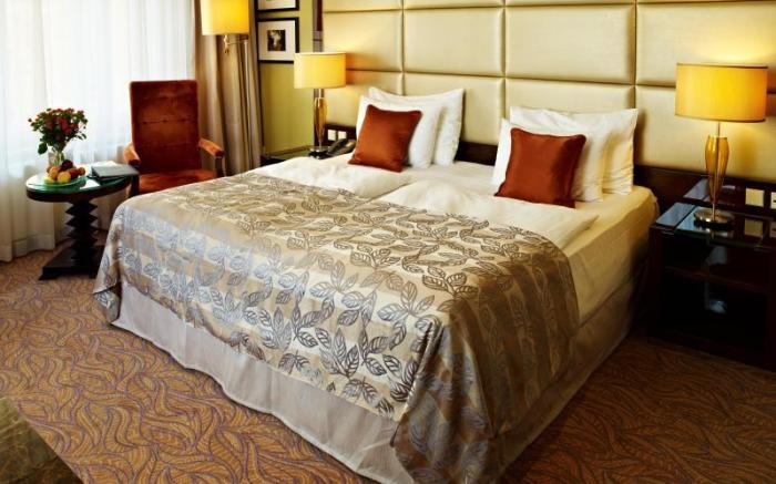 Hotel Kings Court