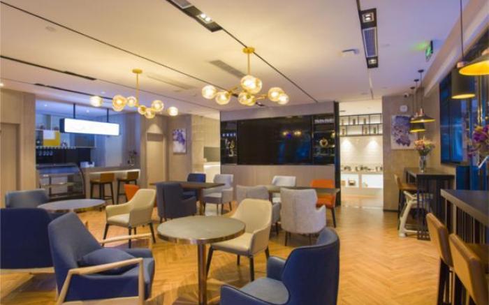 Echarm Hotel Xishuangbanna Gaozhuang Xingguang Night Market