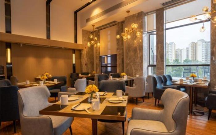 Echarm Hotel Guiyang Huaxi University Town Meidi Guobinfu