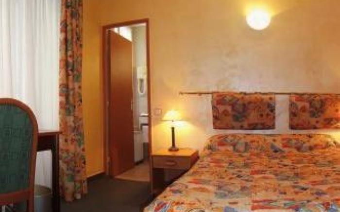 Brit Hotel de Grignan Vichy