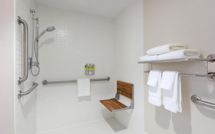 Holiday Inn Express & Suites Austin - Round Rock By IHG