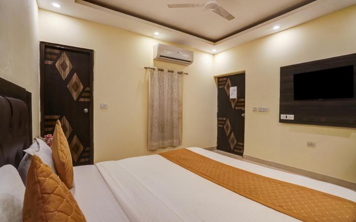 Hotel Grand Lawson IGI Airport