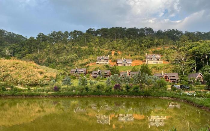 Lat Valley Lac Duong