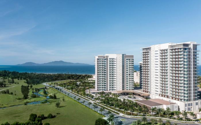 New World Hoiana Hotel