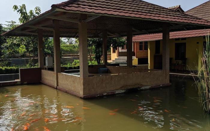 3 Kamar Villa Saung Naufal