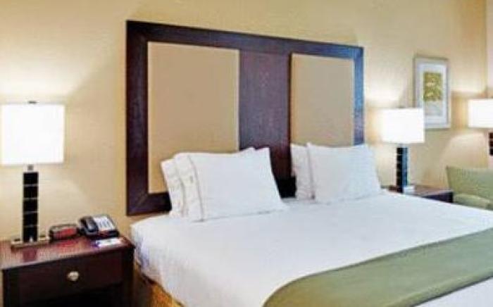 Holiday Inn Express Hotel & Suites Gulf Shores By IHG